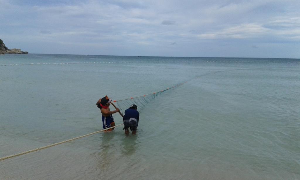 แบล็คแอนด์ไวท์ บังกะโล หาดริ้น ภายนอก รูปภาพ