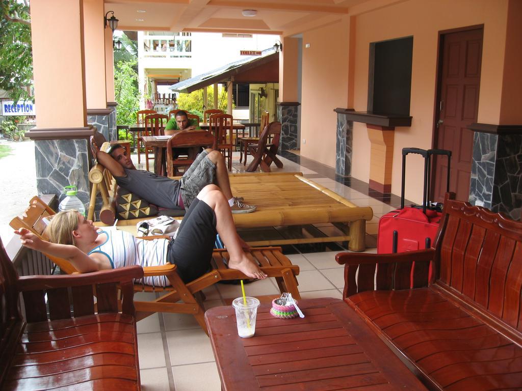 แบล็คแอนด์ไวท์ บังกะโล หาดริ้น ภายนอก รูปภาพ